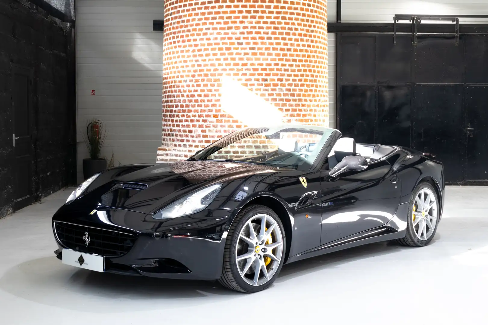Ferrari California California V8 4.3 460ch Noir - 1