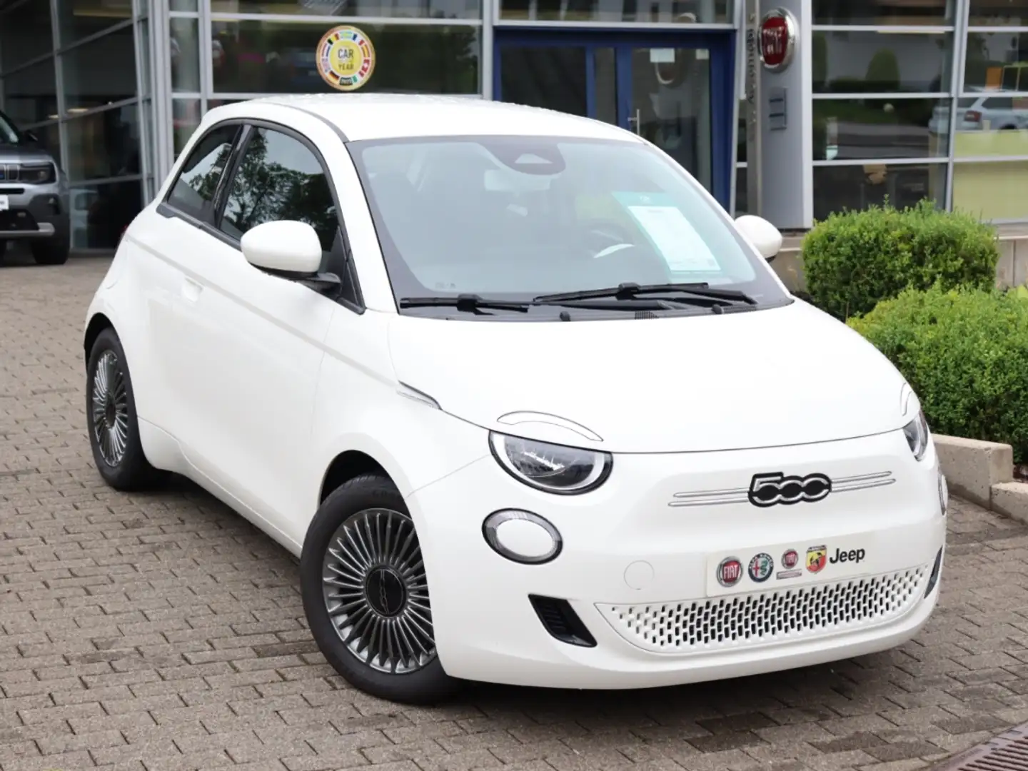 Fiat 500e ICON 42kWh KOMFORT WINTER NAVI ALU KLIMAAUTOMATIK Blanco - 2
