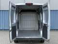 Peugeot Boxer 330 2.2 BlueHDi 120 L2H2 Premium | Achteruitrijcam Gris - thumbnail 23