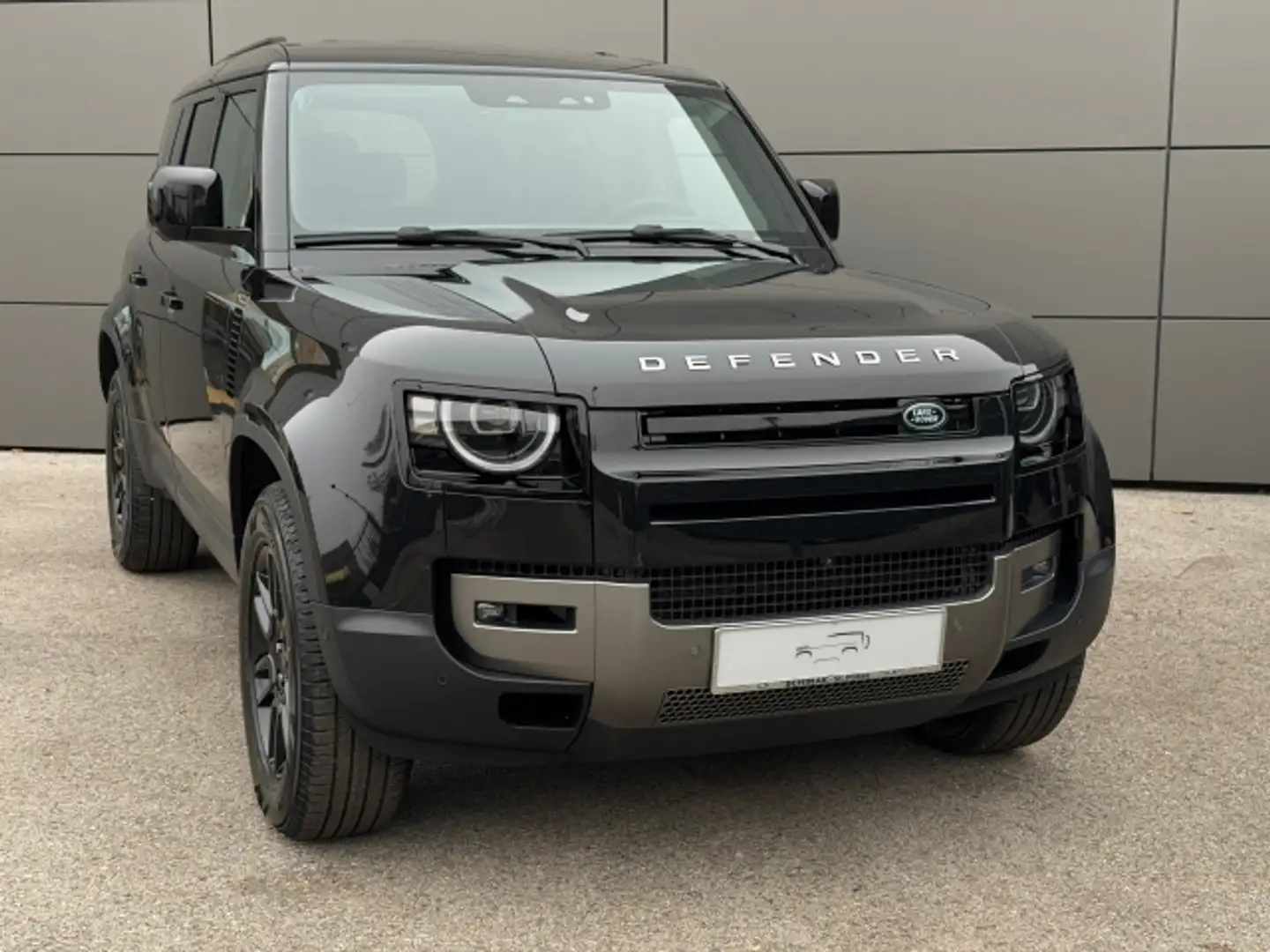 Land Rover Defender LR Defender 110 P300e PHEV S Schwarz - 2