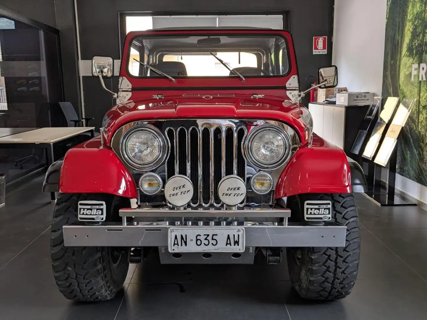 Jeep CJ-7 GOLDEN EAGLE Roşu - 1