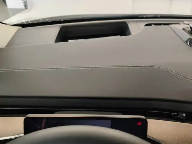 Volvo EX90 Ultra, Twin Motor Performance, Vollelektrisch, 7 Sitze Ansicht 12