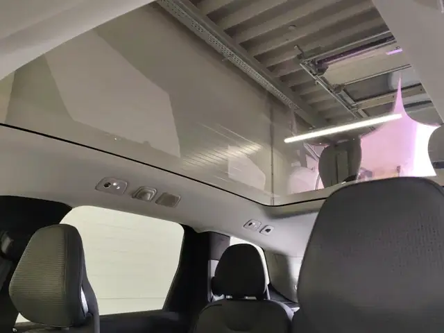 Volvo EX90 Ultra, Twin Motor Performance, Vollelektrisch, 7 Sitze Ansicht 18