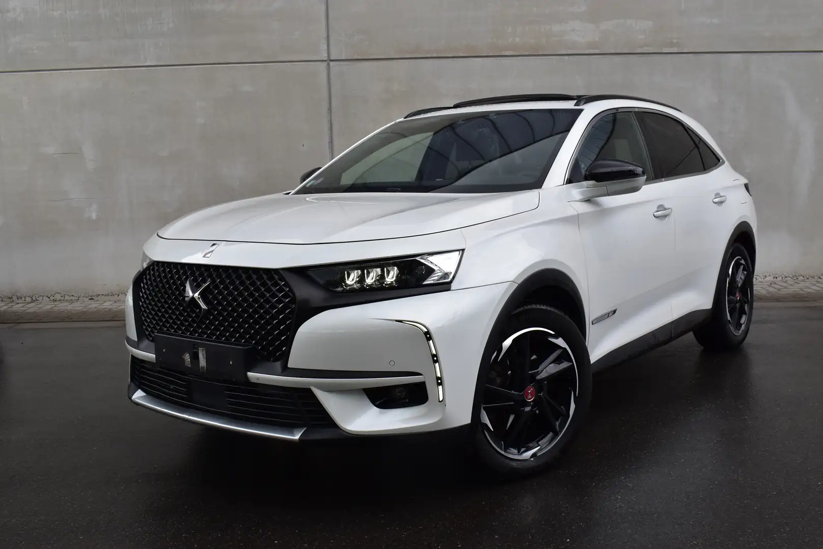 DS Automobiles DS 7 Crossback E-Tense 4X4 300 Performance Line *Pano* Wit - 1
