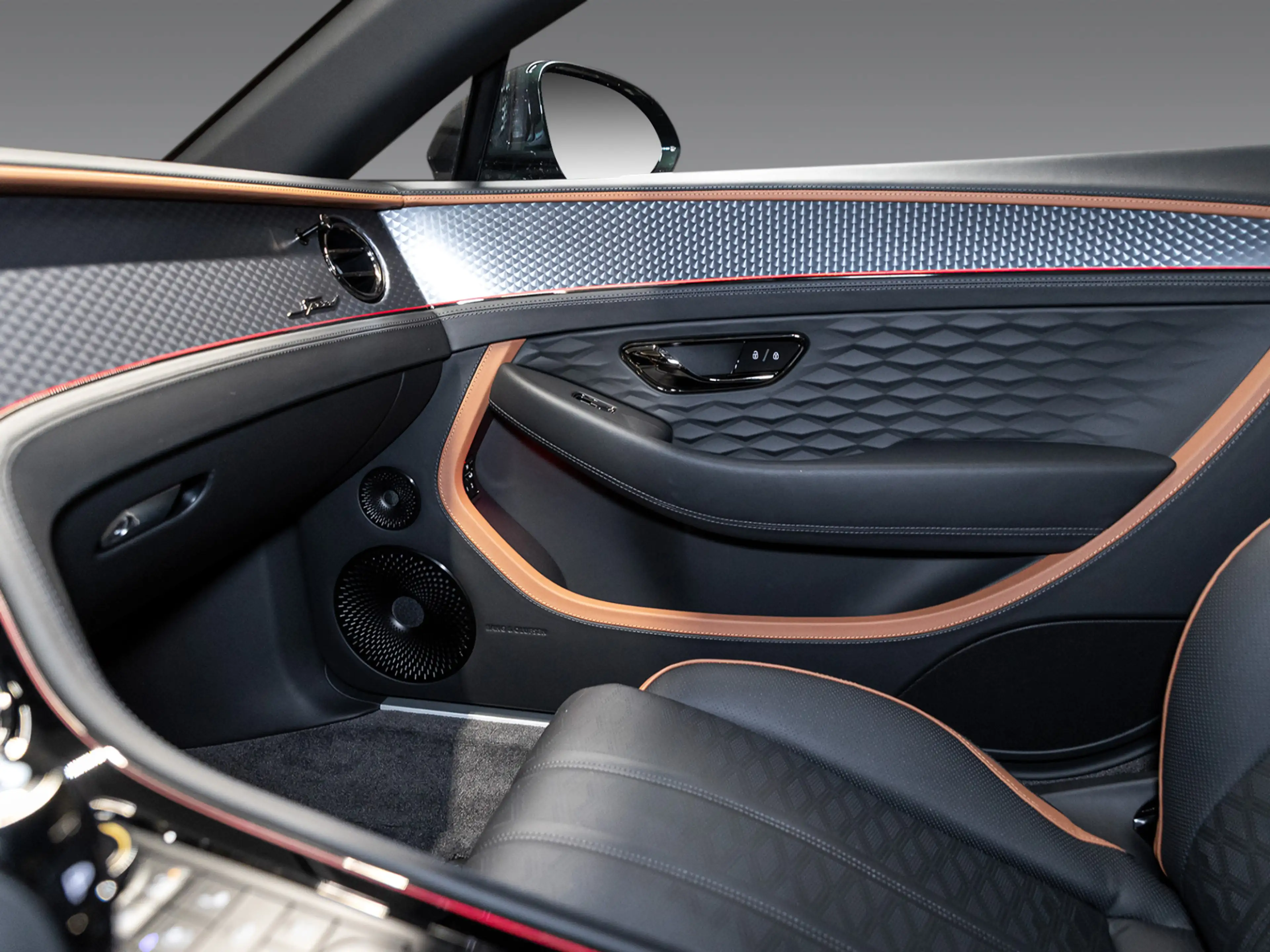 Bentley Continental GT Speed V8 Hybrid |Touring Spec|Rotating Dis|Comfort — photo 15