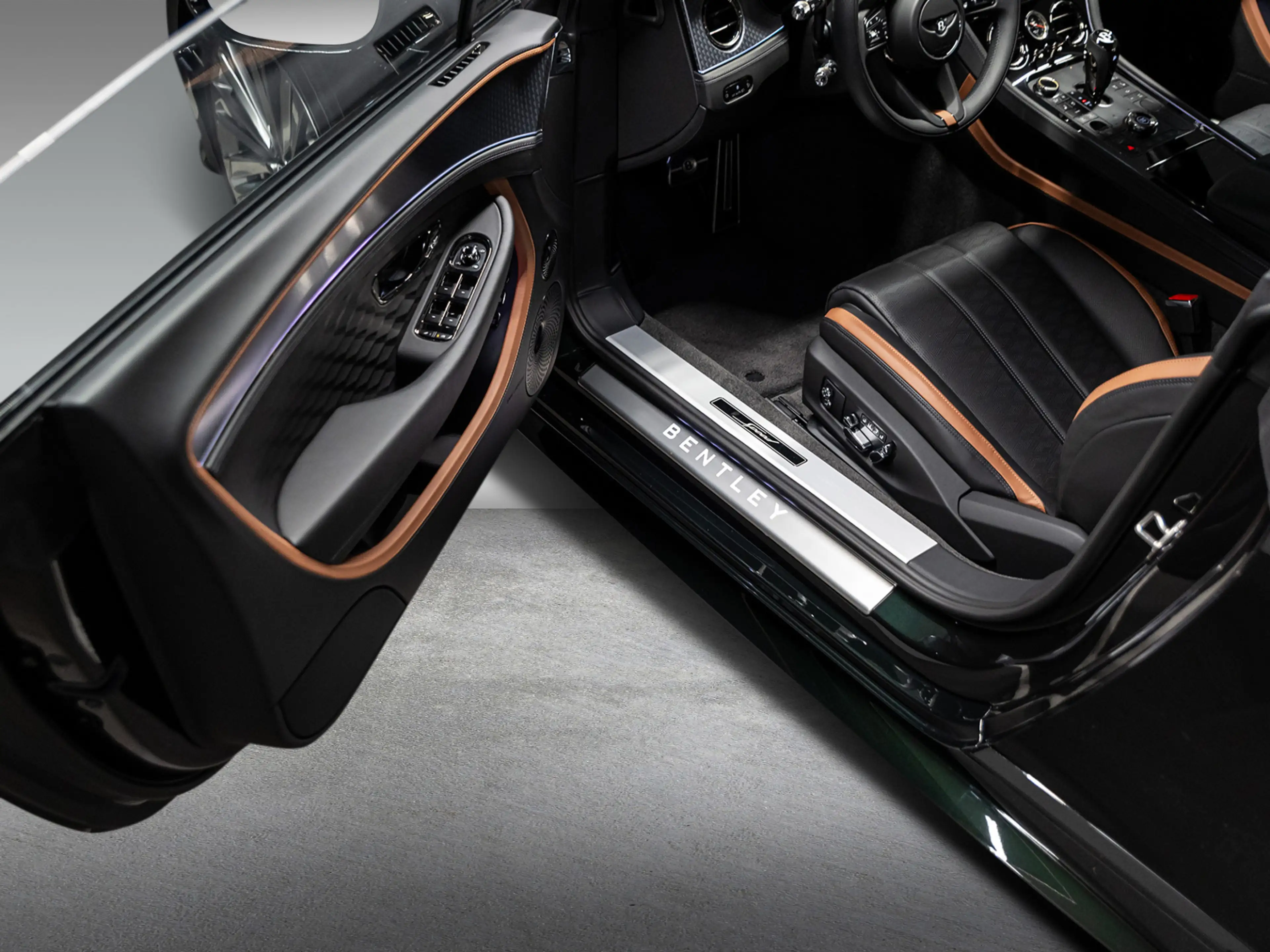 Bentley Continental GT Speed V8 Hybrid |Touring Spec|Rotating Dis|Comfort — photo 12