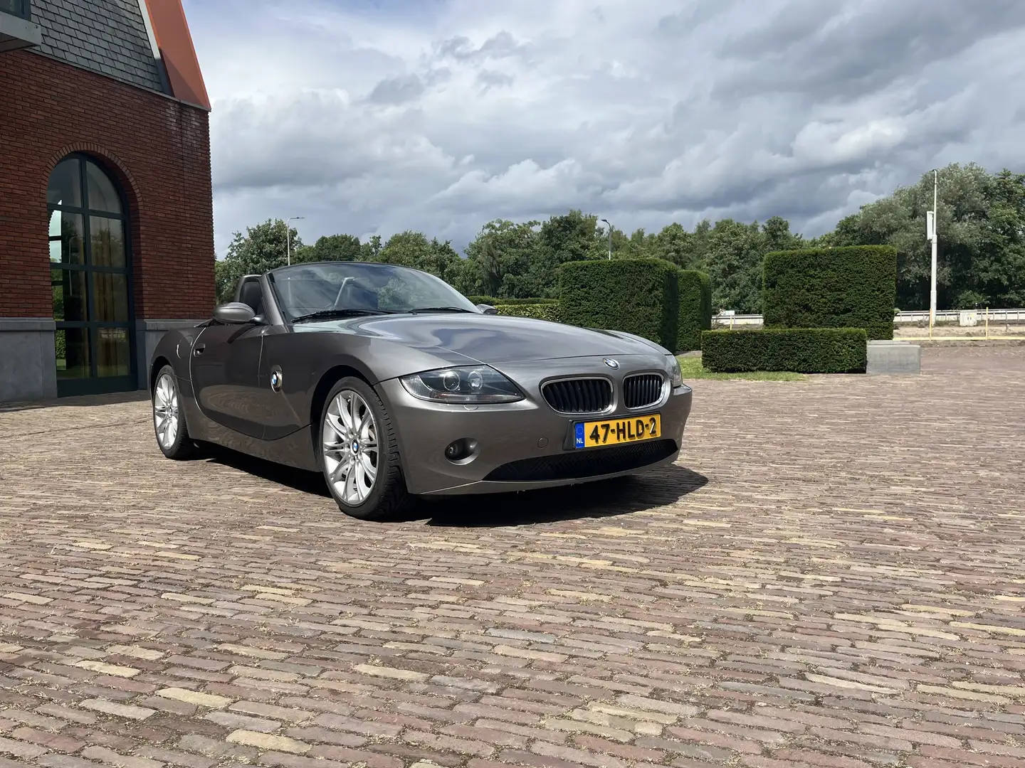 BMW 2.2i Gri - 1
