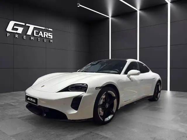 Porsche Taycan 4S