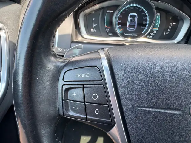 Volvo XC60 view 14