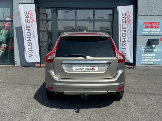 Volvo XC60 view 6