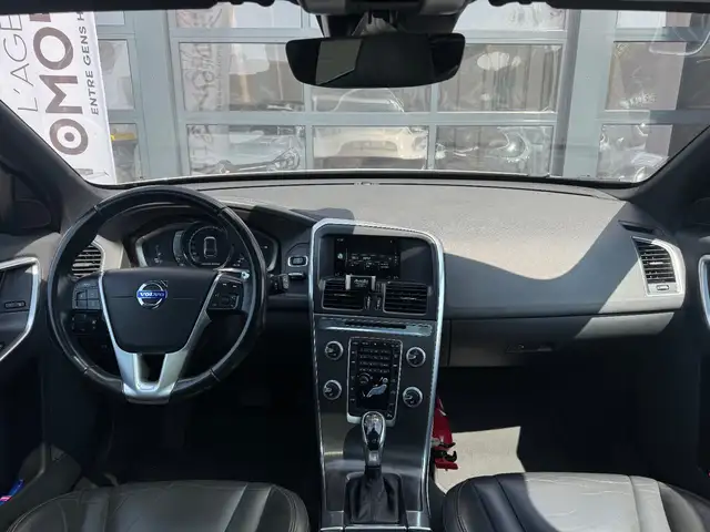 Volvo XC60 view 7