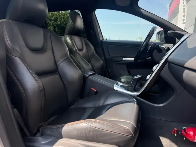 Volvo XC60 view 10
