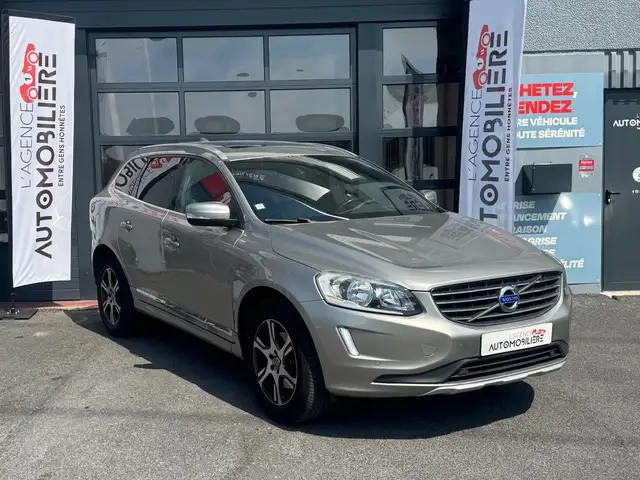 2014 Volvo XC60 in Beige for sale