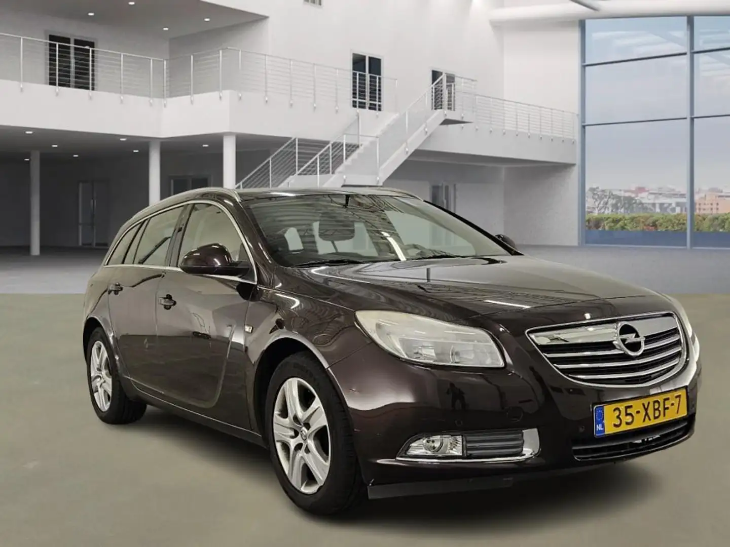 Opel Insignia Sports Tourer 1.4 Turbo EcoFLEX Cosmo Brun - 2