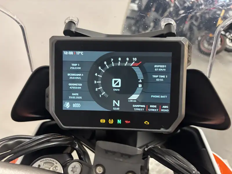 KTM 1290 Super Duke GT - foto 6