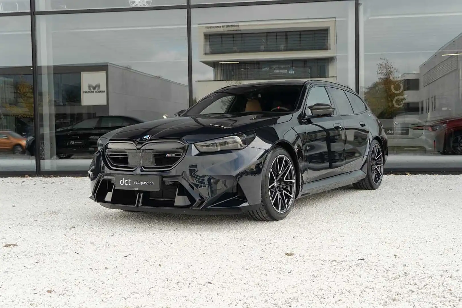 BMW M5 TOURING 4.4 V8 Hybrid Ceramic B&W Pano VentilSeats Noir - 1
