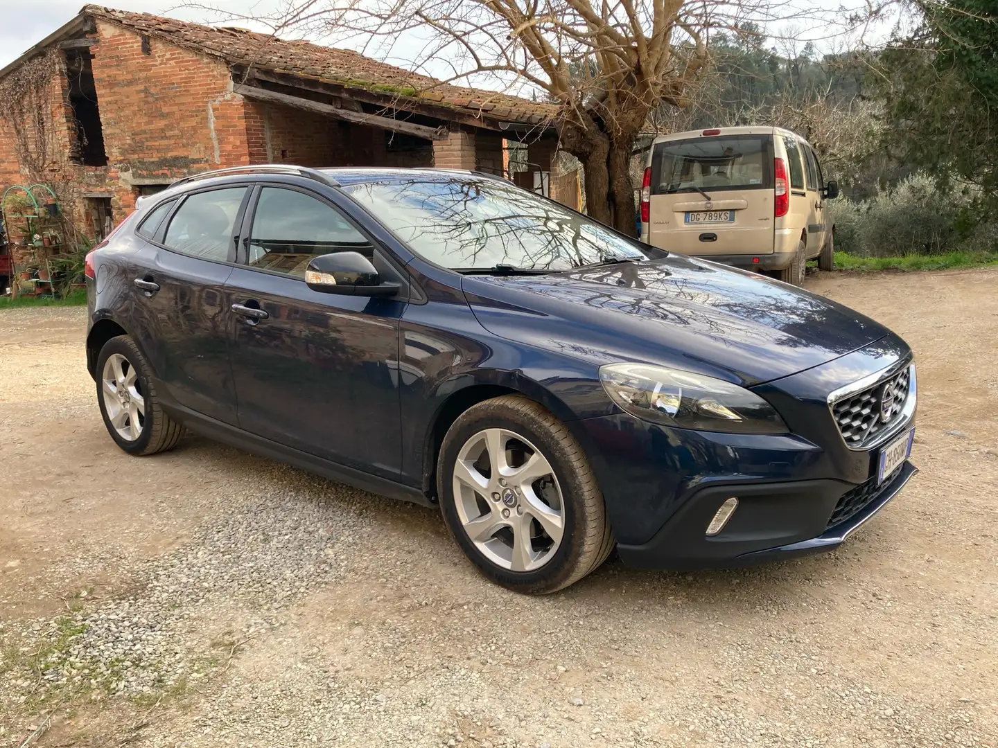 Volvo V40 Cross Country 1.6 d2 Momentum geartronic Blue - 2