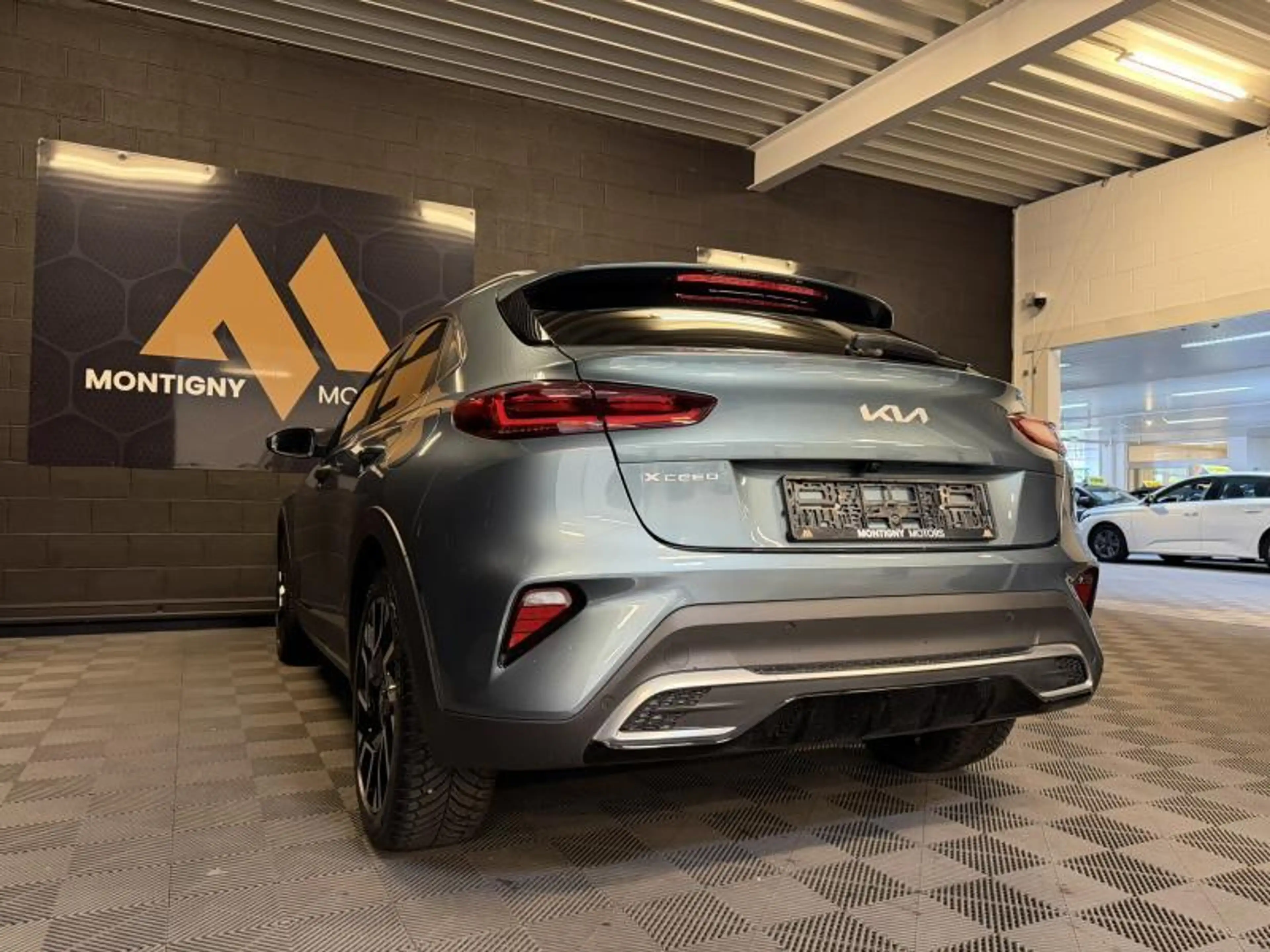Kia XCeed 1.5T-GDi 140cv *Camera*Carplay*Cruise* — photo 6