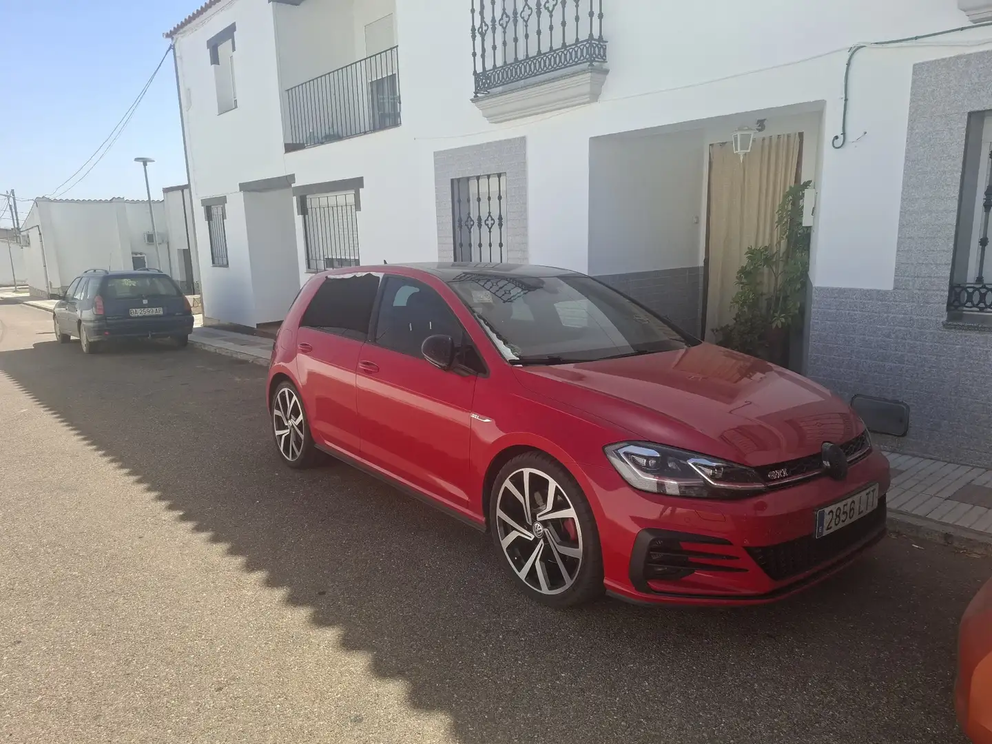 Volkswagen Golf GTI 2.0 TSI DSG6 169kW - 1