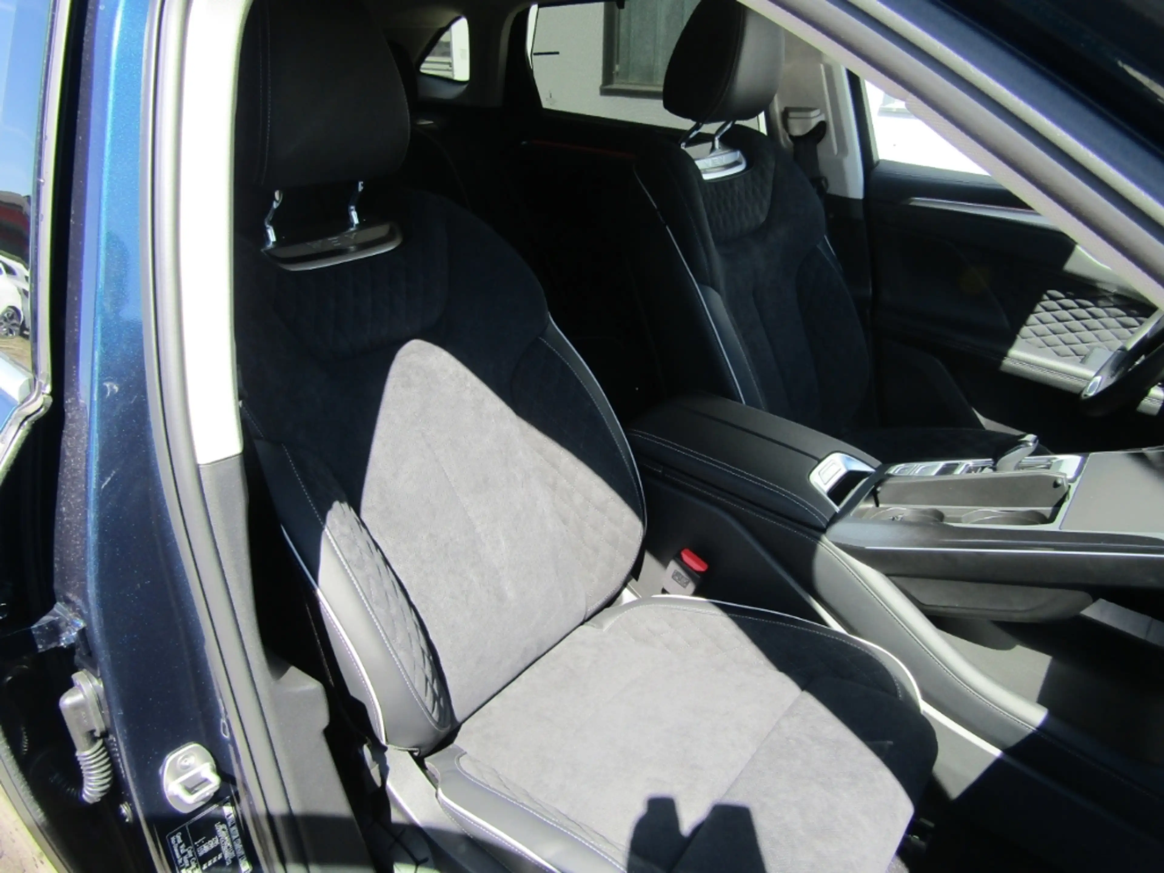 GWM WEY 05 2.0 PHEV Luxury 4WD NAVI MATRIX SHZ SCC RFK PANORA — photo 5