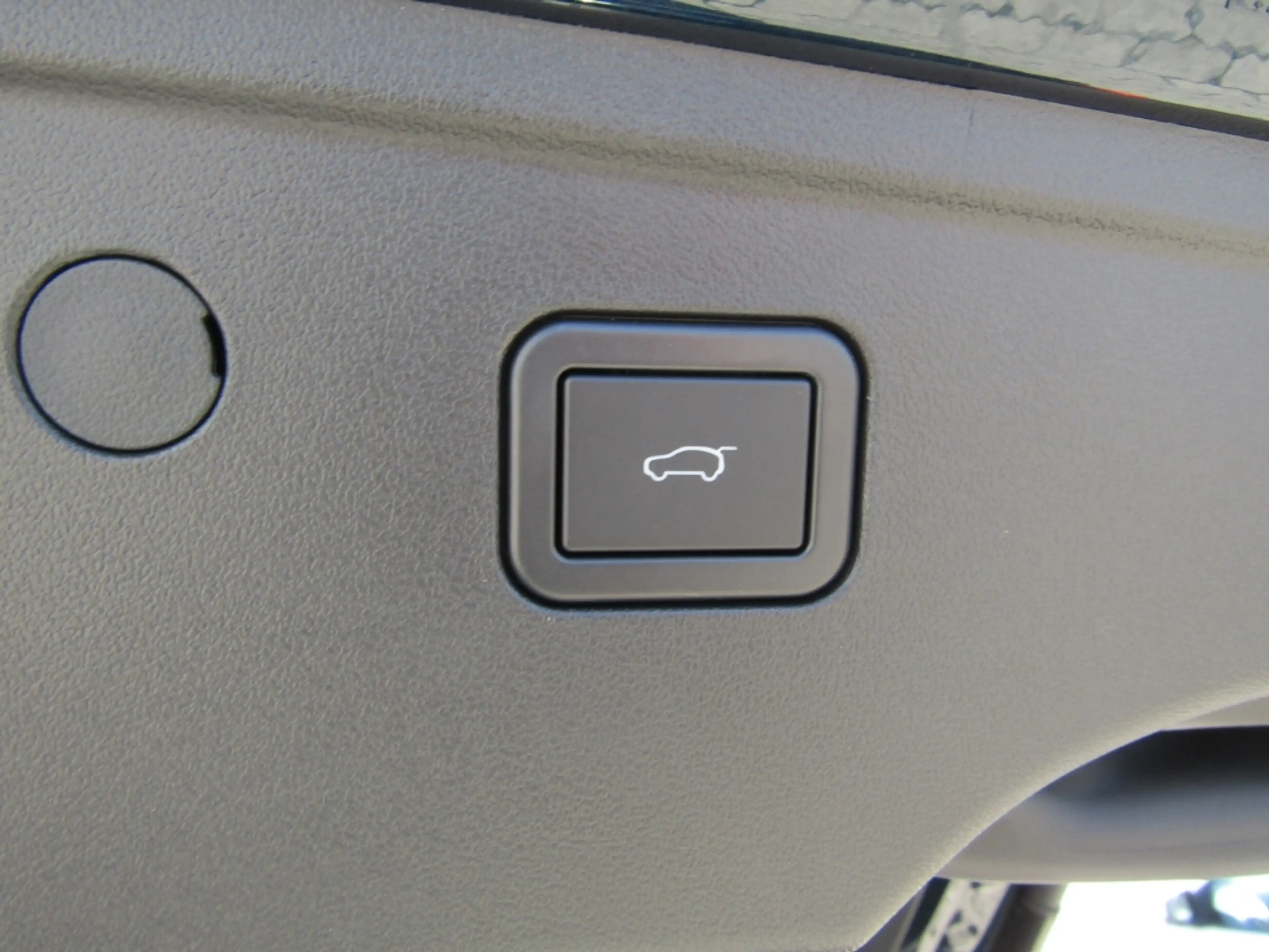 GWM WEY 05 2.0 PHEV Luxury 4WD NAVI MATRIX SHZ SCC RFK PANORA — photo 8