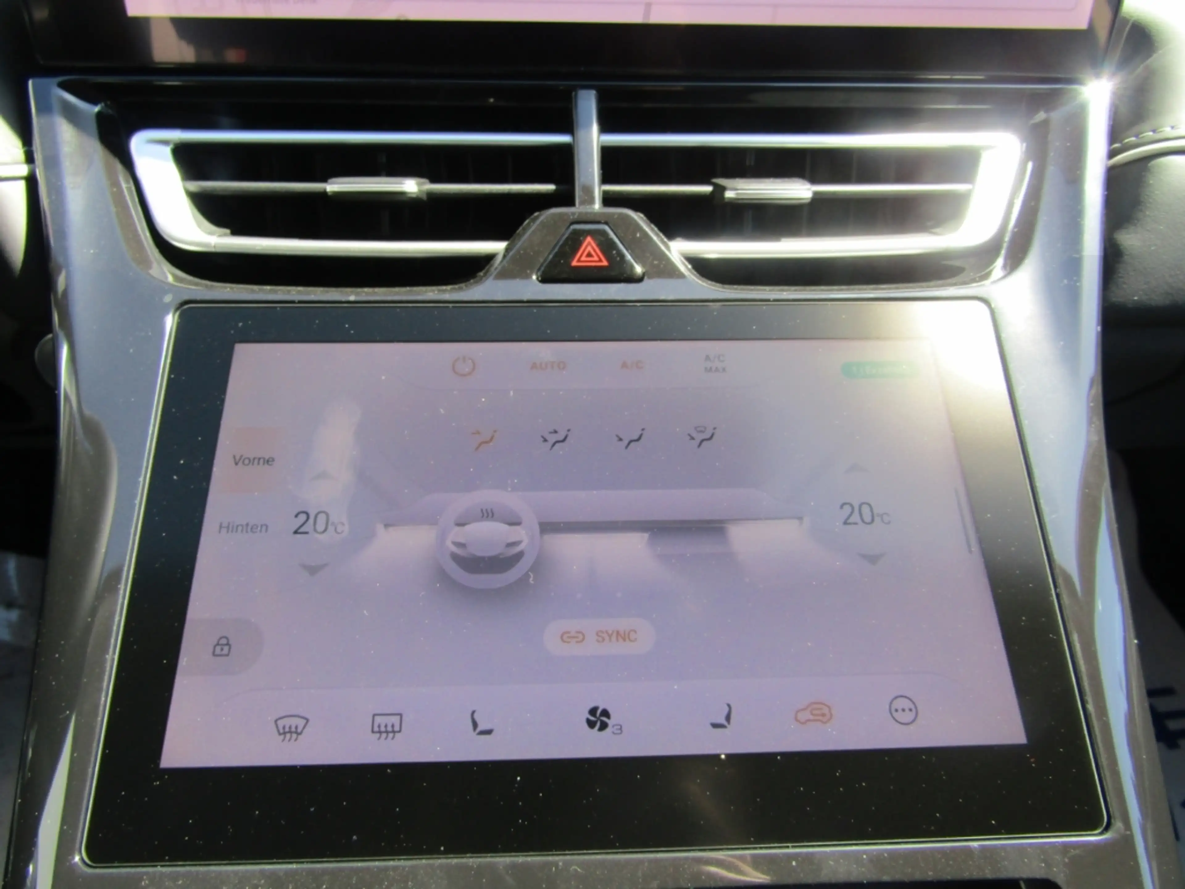 GWM WEY 05 2.0 PHEV Luxury 4WD NAVI MATRIX SHZ SCC RFK PANORA — photo 11