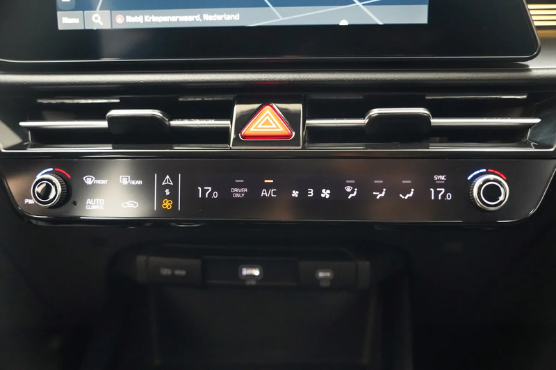 Kia e-Niro DynamicLine 64.8 kWh 3-fase [ Navi Adapt.cruise Ca — photo 8