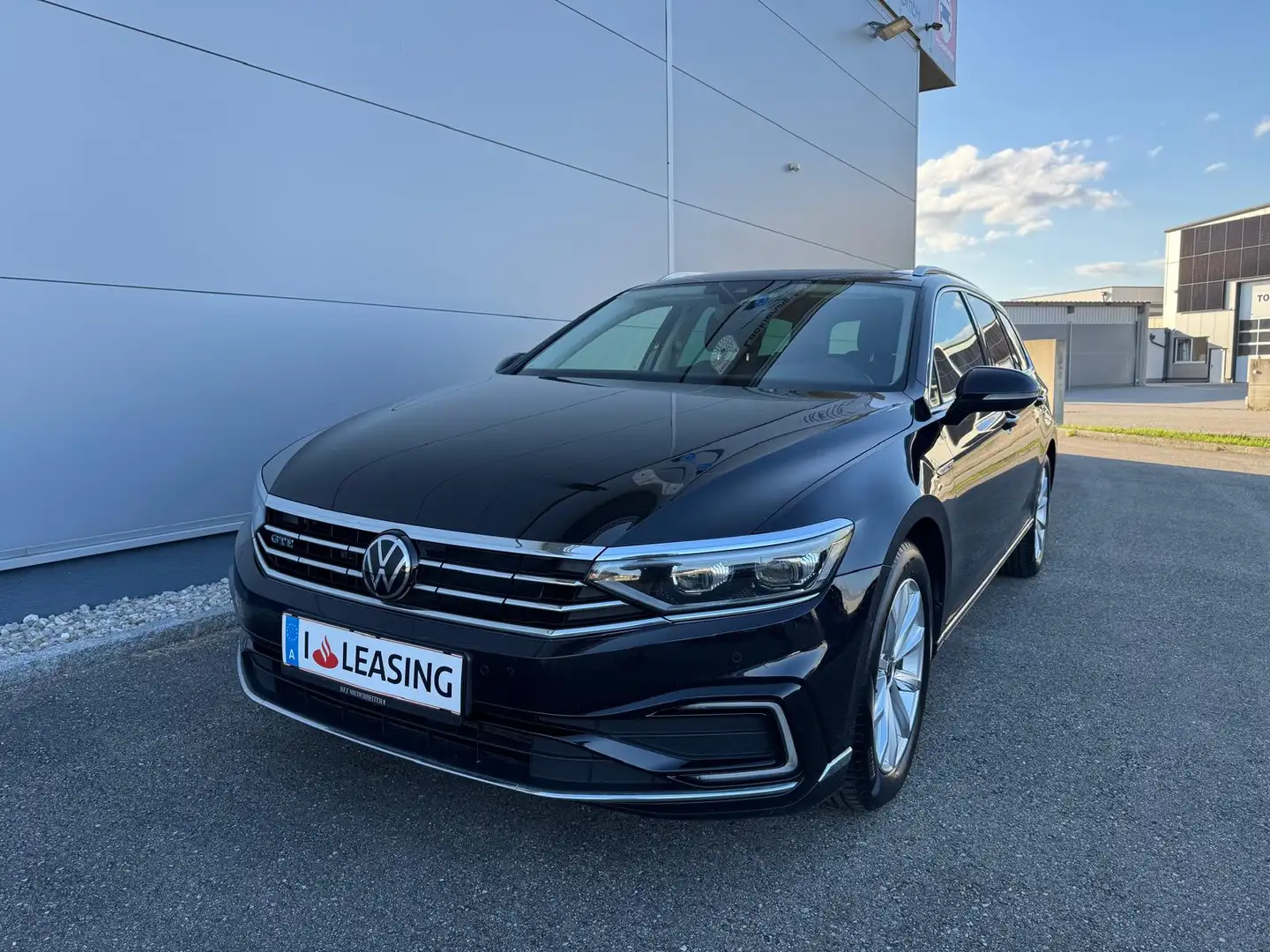 Volkswagen Passat Variant GTE e-Hybrid DSG **GARANTIE**PANO** Schwarz - 2