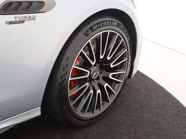 Mercedes-Benz E-Class view 12