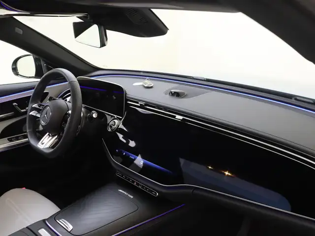 Mercedes-Benz E-Class view 14