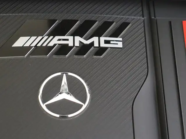 Mercedes-Benz E-Class view 10