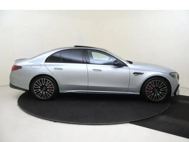 Mercedes-Benz E-Class view 9