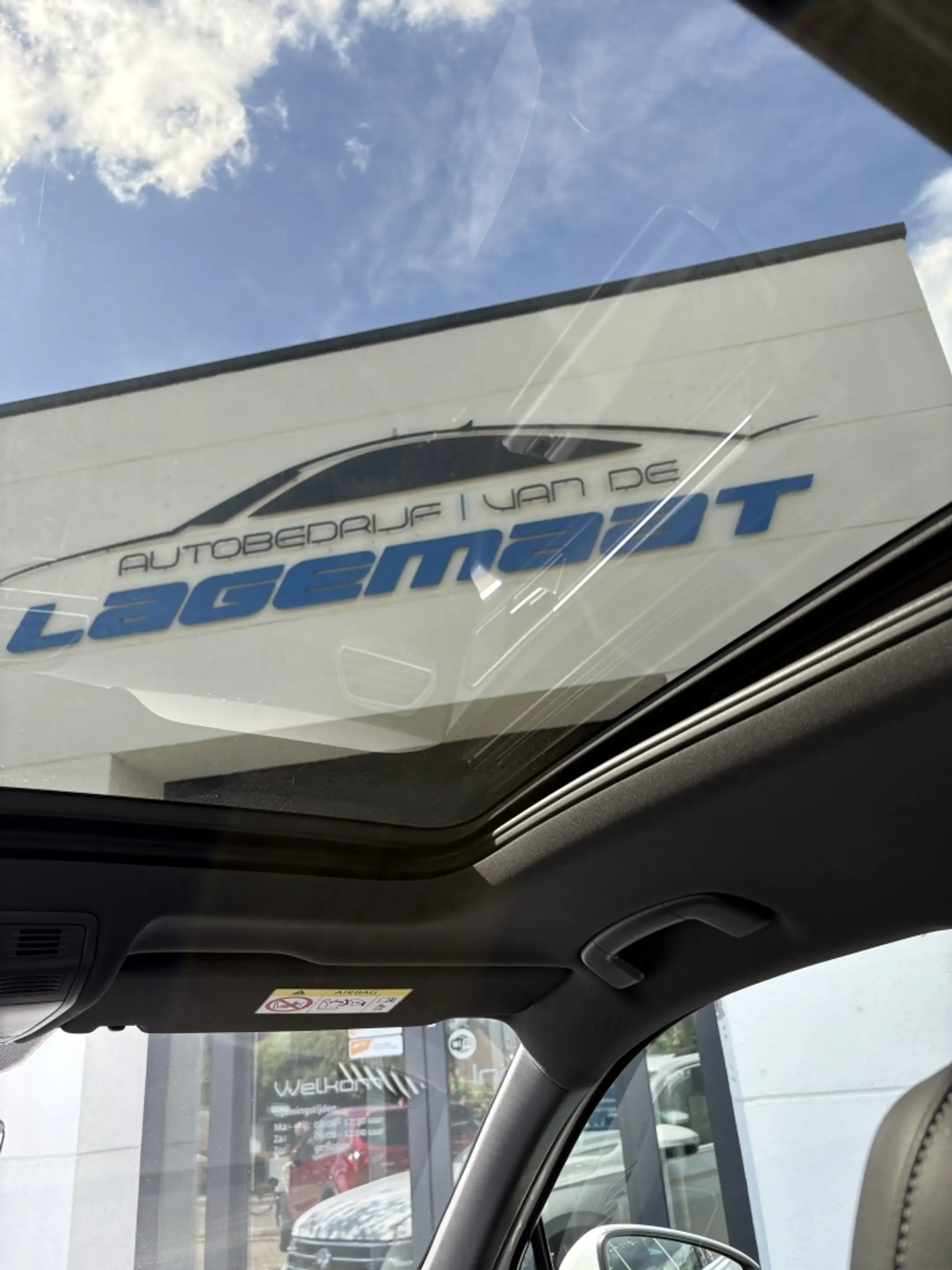 Volkswagen Tiguan R-Line eHybrid | Camera | Panoramadak | IQ lights — photo 15