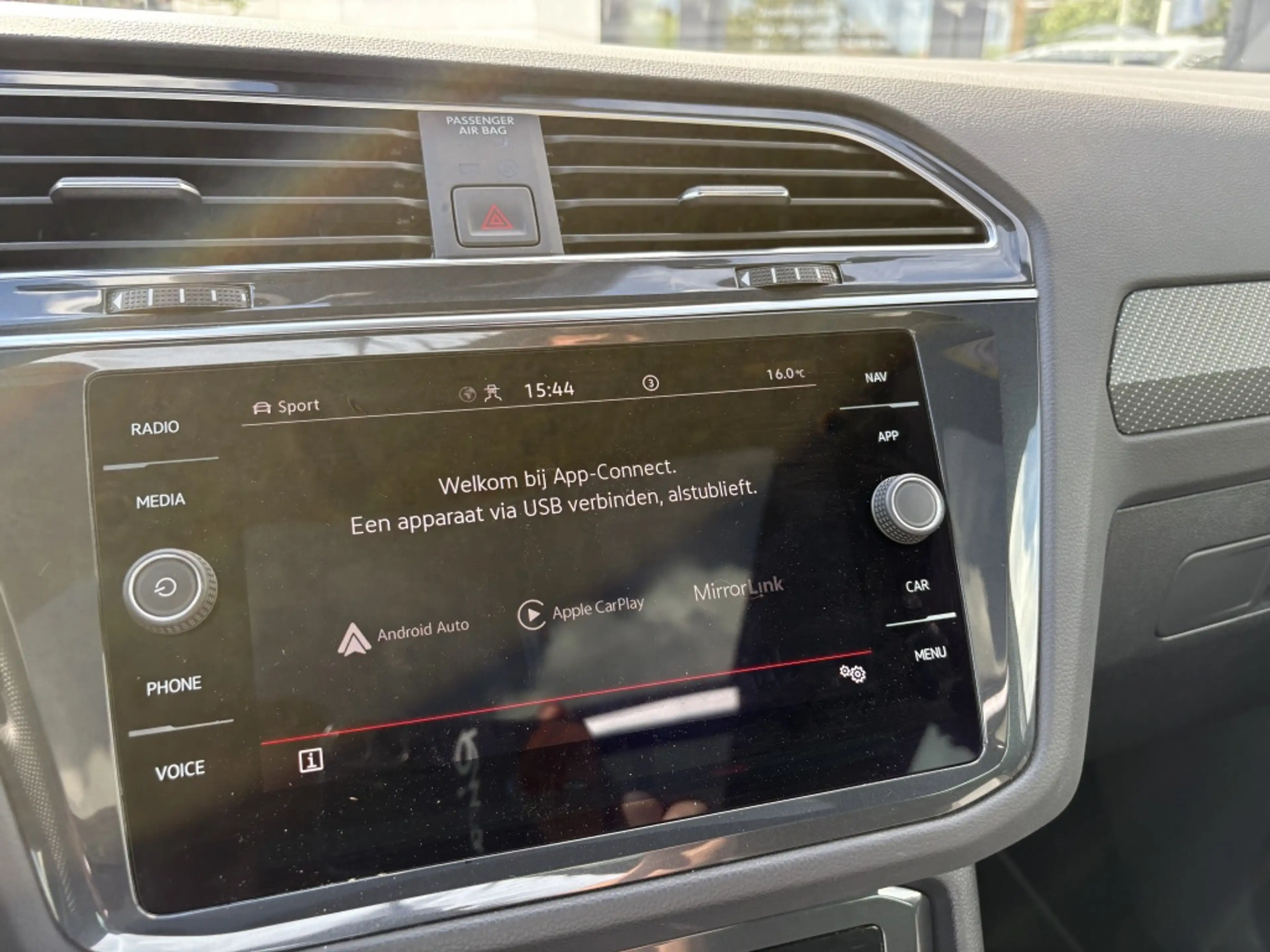 Volkswagen Tiguan R-Line eHybrid | Camera | Panoramadak | IQ lights — photo 28