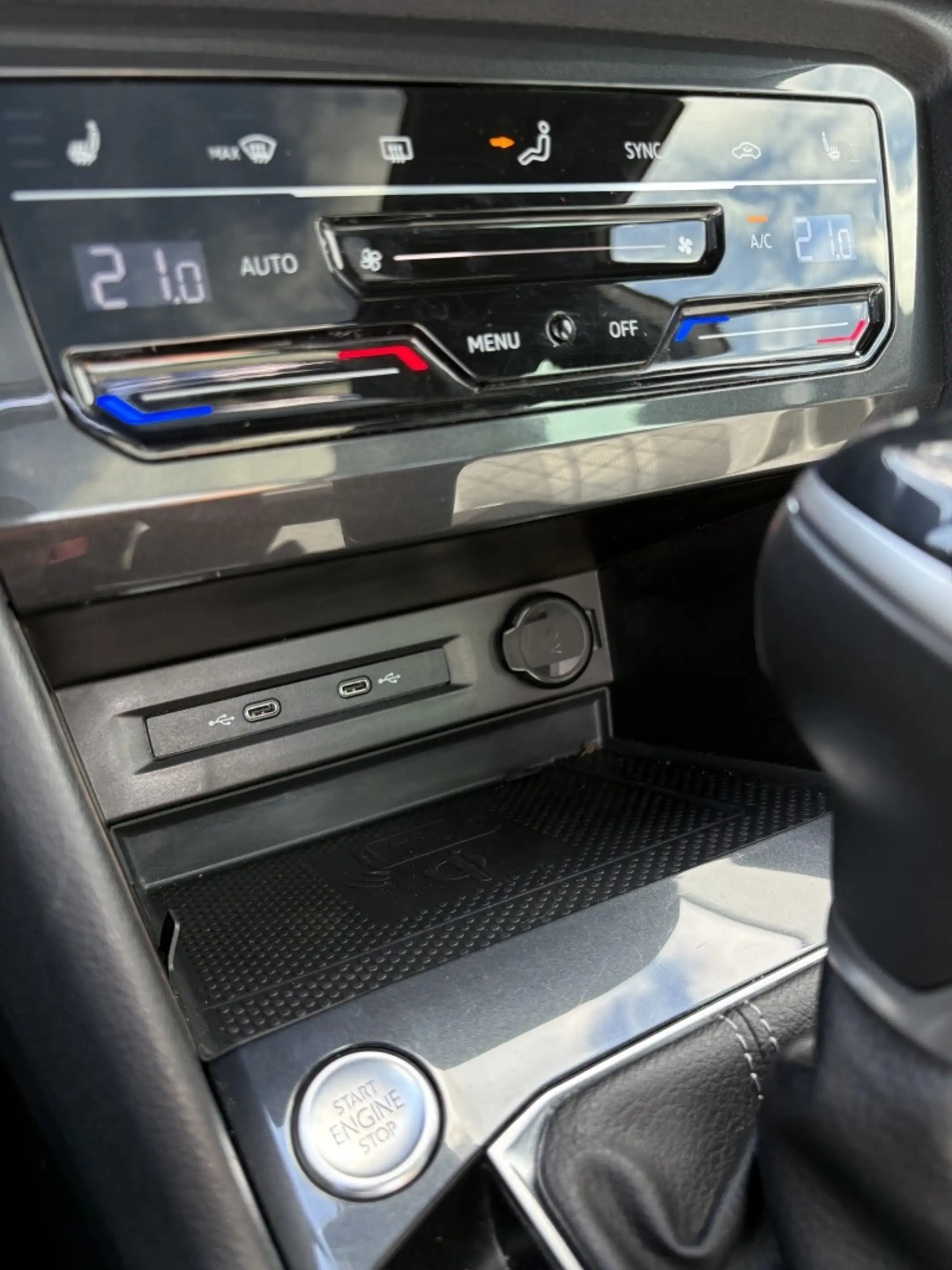 Volkswagen Tiguan R-Line eHybrid | Camera | Panoramadak | IQ lights — photo 30