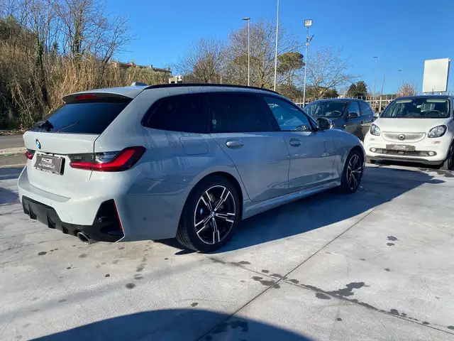 BMW 3 Series view 12