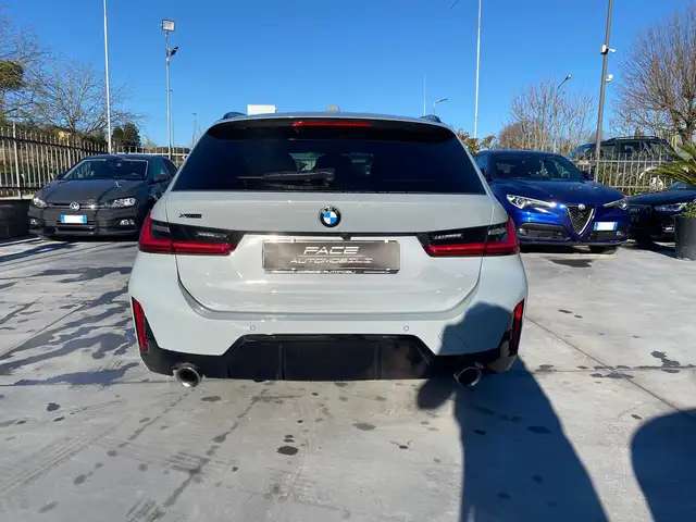 BMW 3 Series view 13