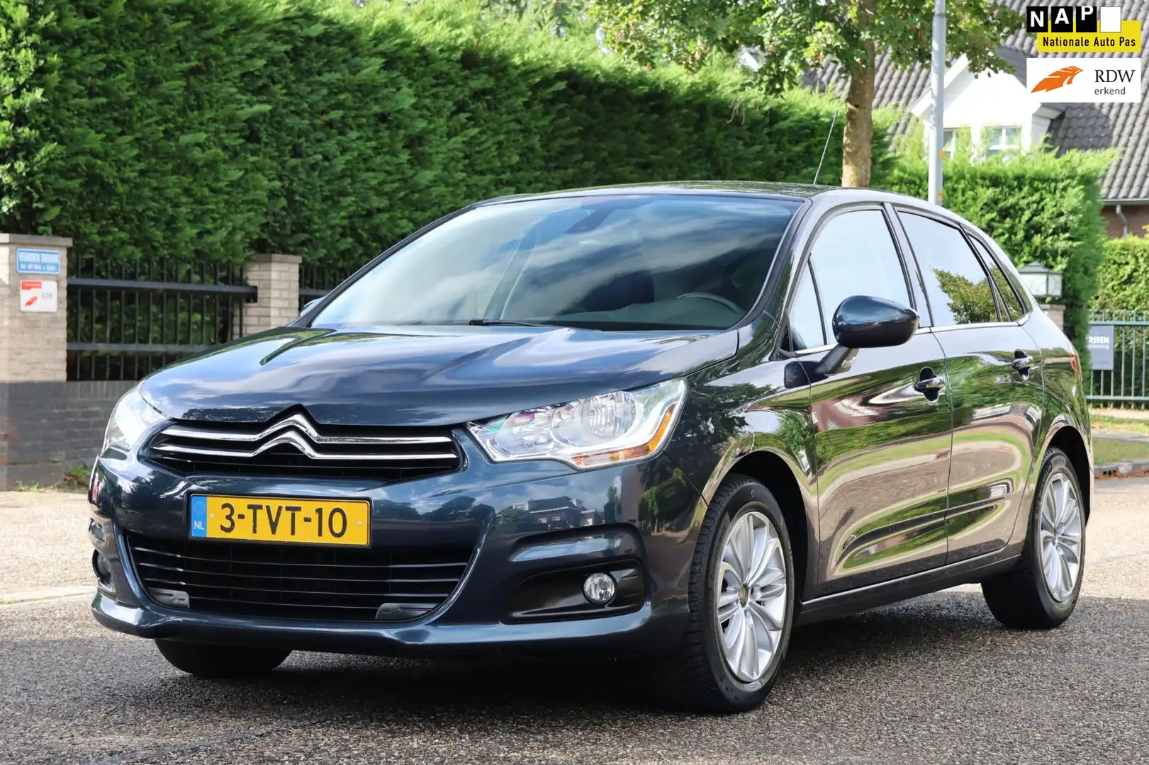 Citroen C4 1.2 PureTech Exclusive | CLIMA | CRUISE | TREKHAAK Blauw - 1