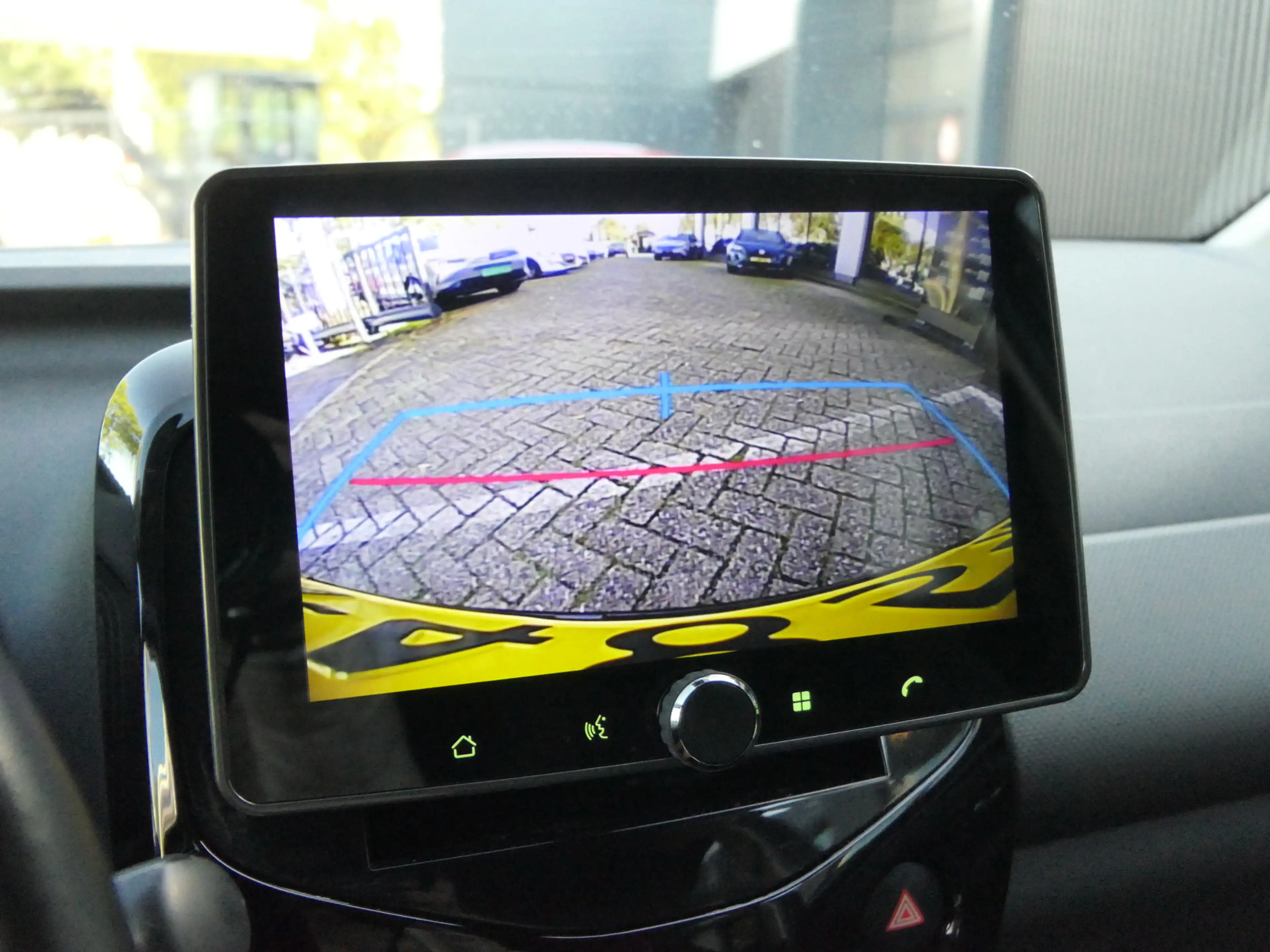 Peugeot 108 1.0 e-VTi Allure | Camera | Apple Carplay/Android — photo 26
