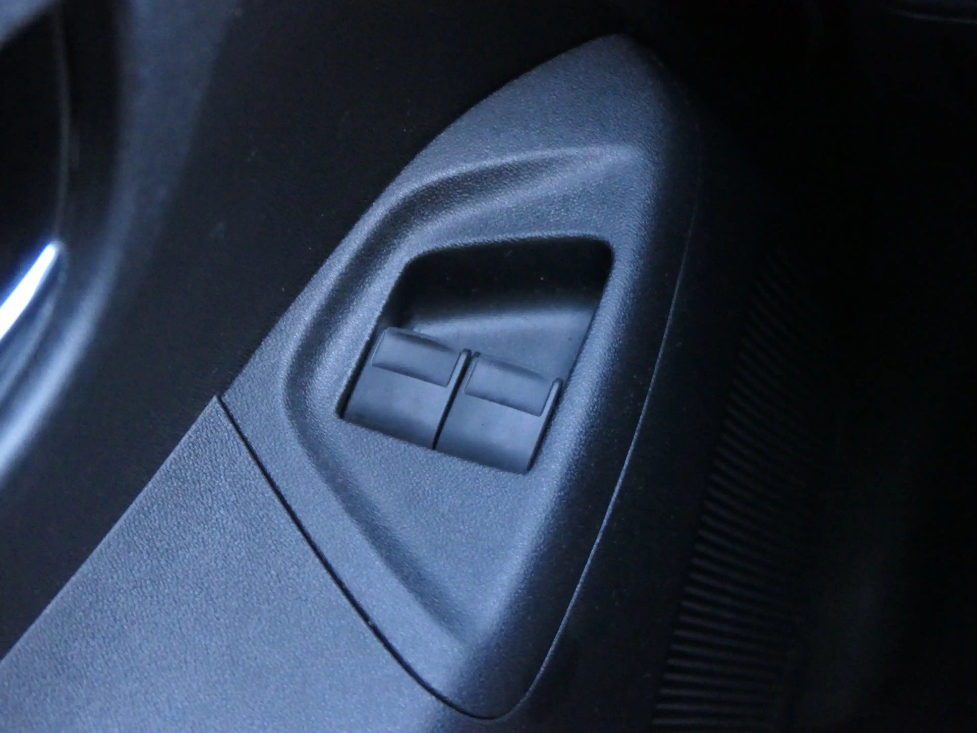 Peugeot 108 1.0 e-VTi Allure | Camera | Apple Carplay/Android — photo 31