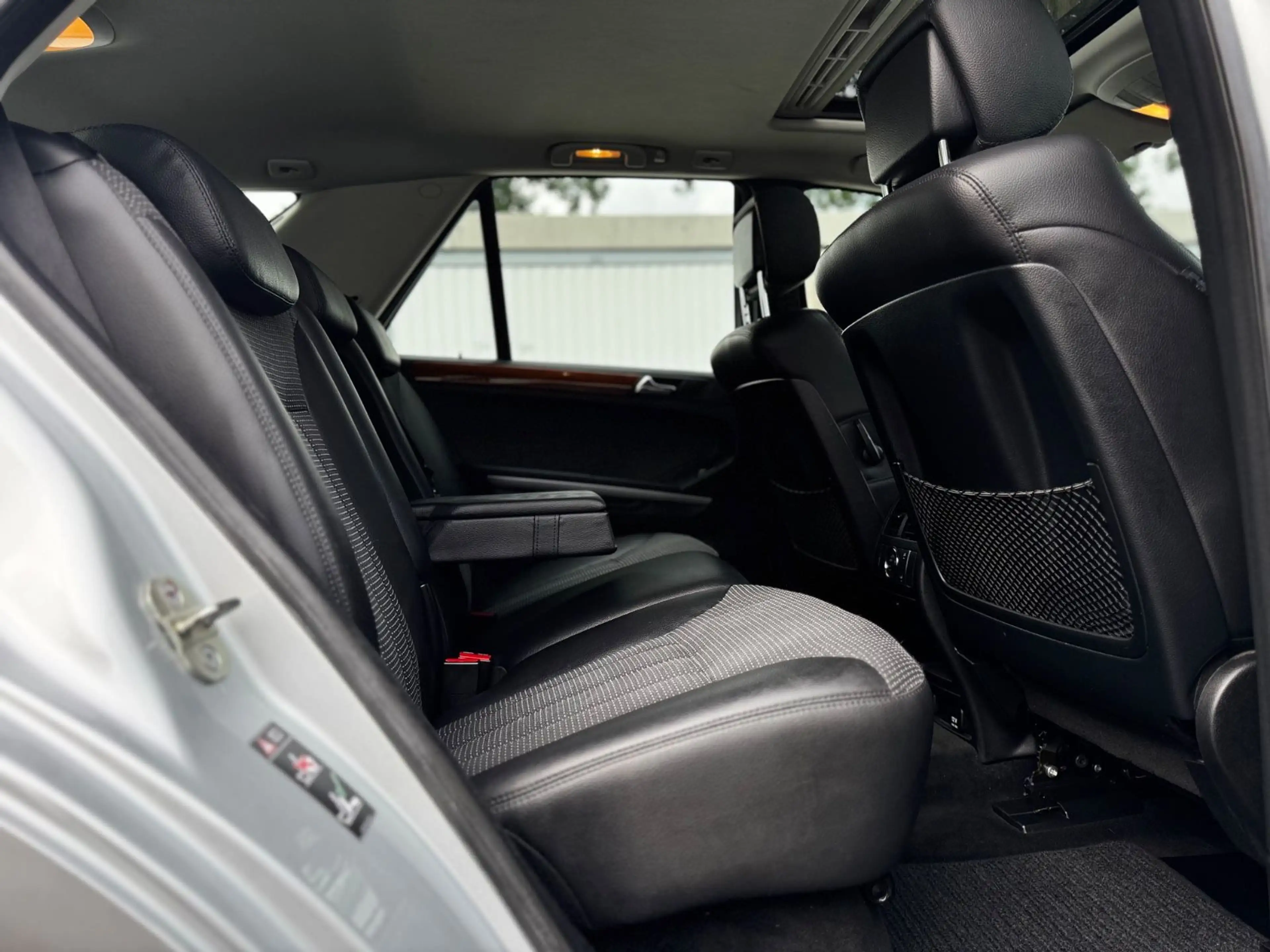Mercedes-Benz ML 320 CDI 4Matic — photo 14