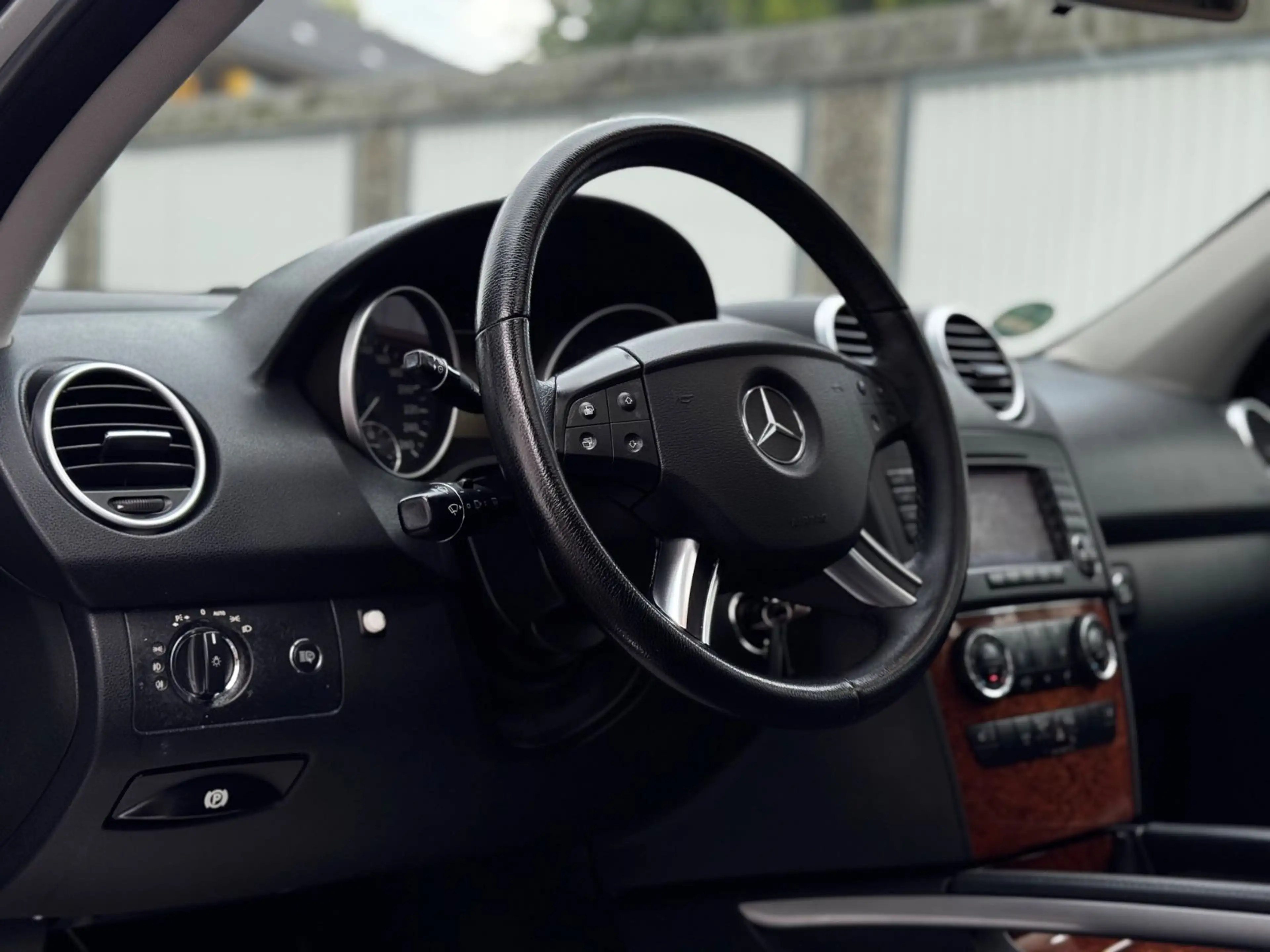 Mercedes-Benz ML 320 CDI 4Matic — photo 10