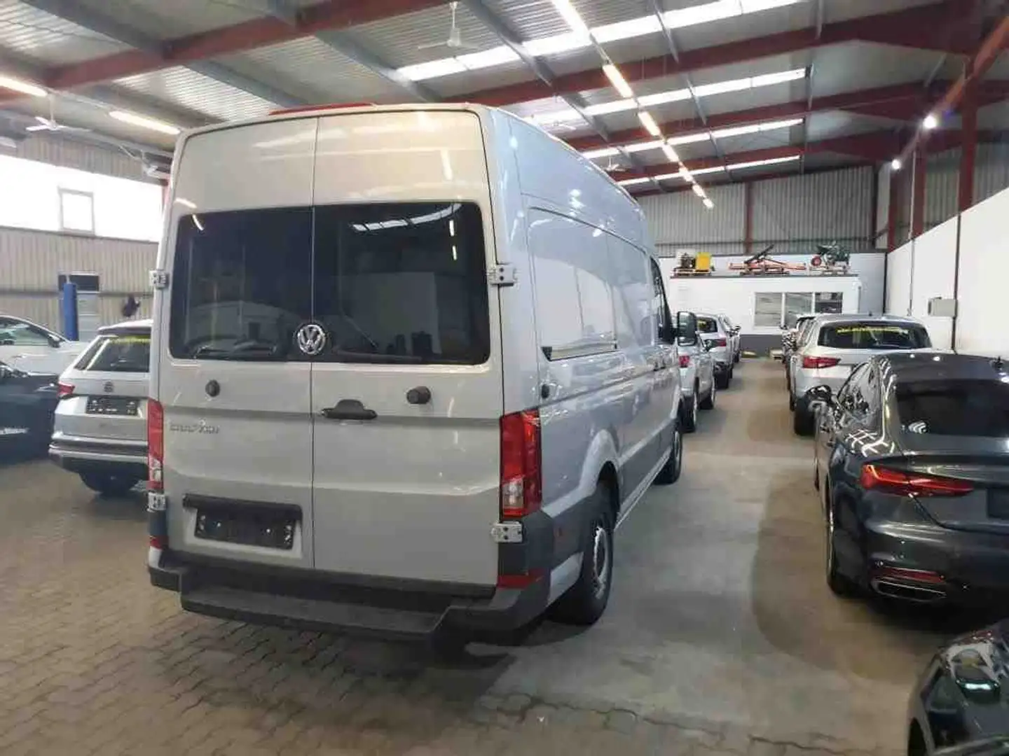 Volkswagen Crafter Kasten 35 mittellang Hochdach  DSG Zilver - 2