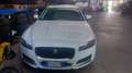 Jaguar XF 2.0 D 180 CV AWD aut. Prestige Wit - thumbnail 4