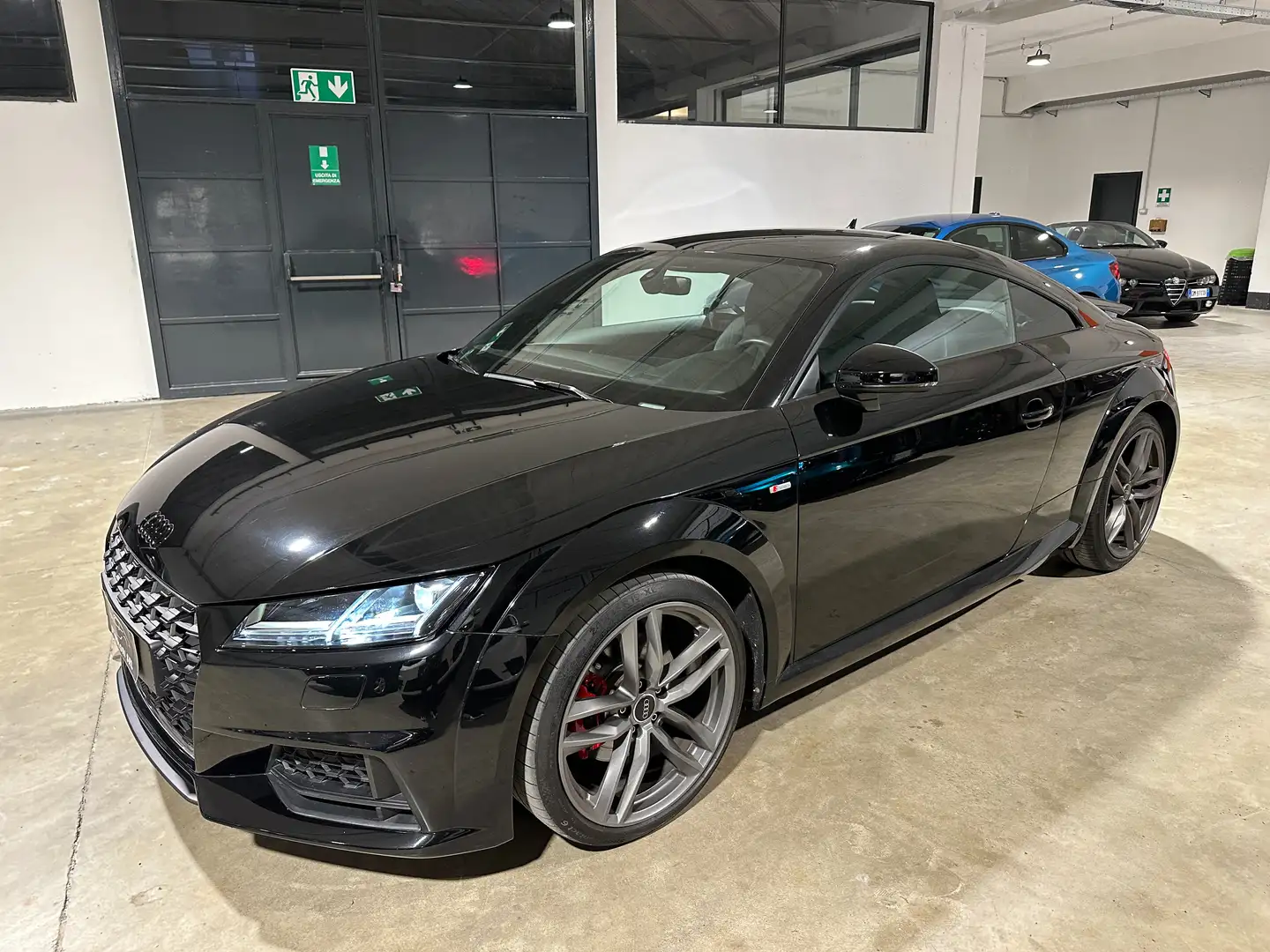 Audi TT Coupe 40 2.0 tfsi S-tronic - S-Line - Matrix Black - 1