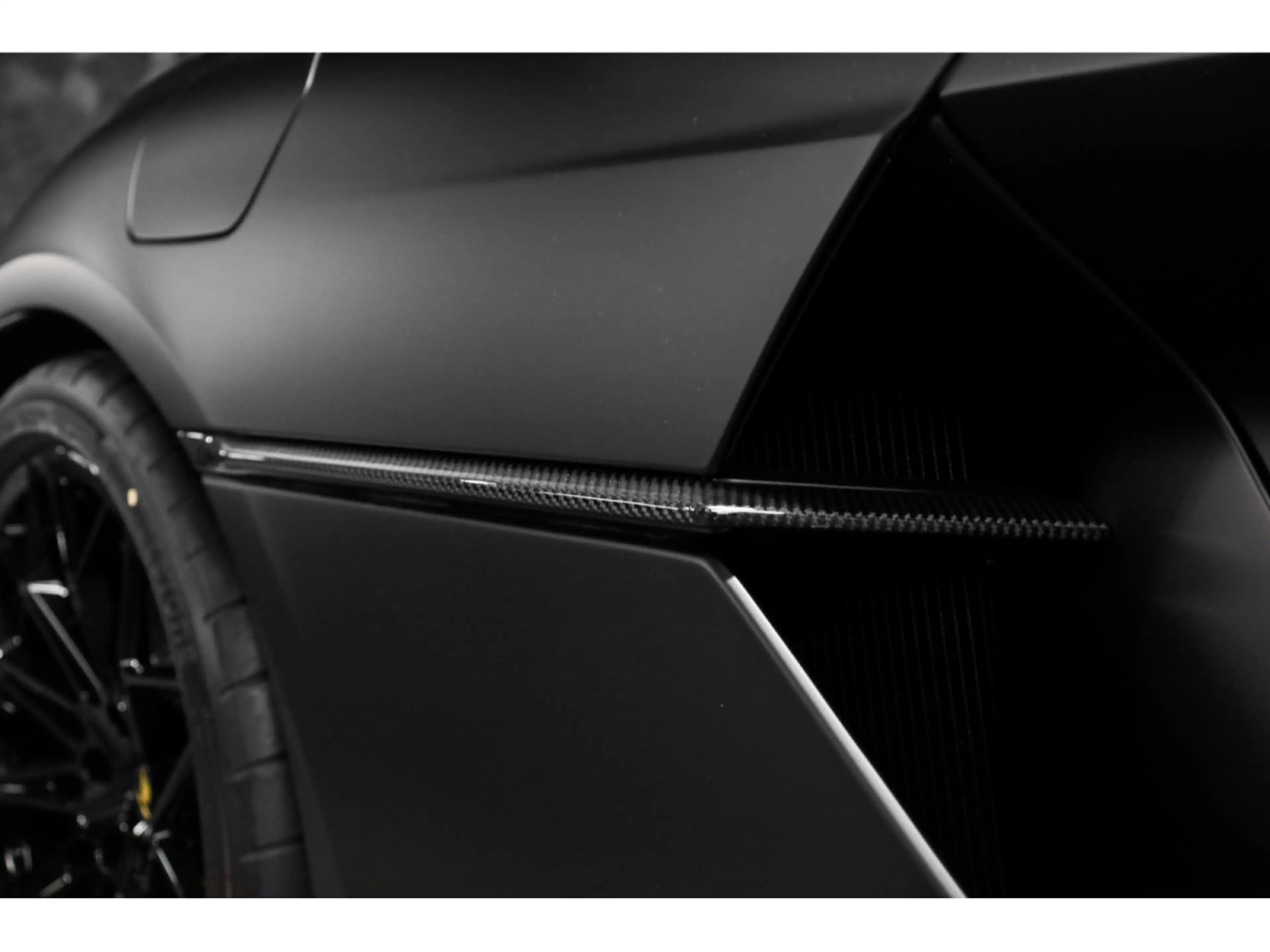 Lamborghini Temerario V8 - NERO NEMESIS — photo 15