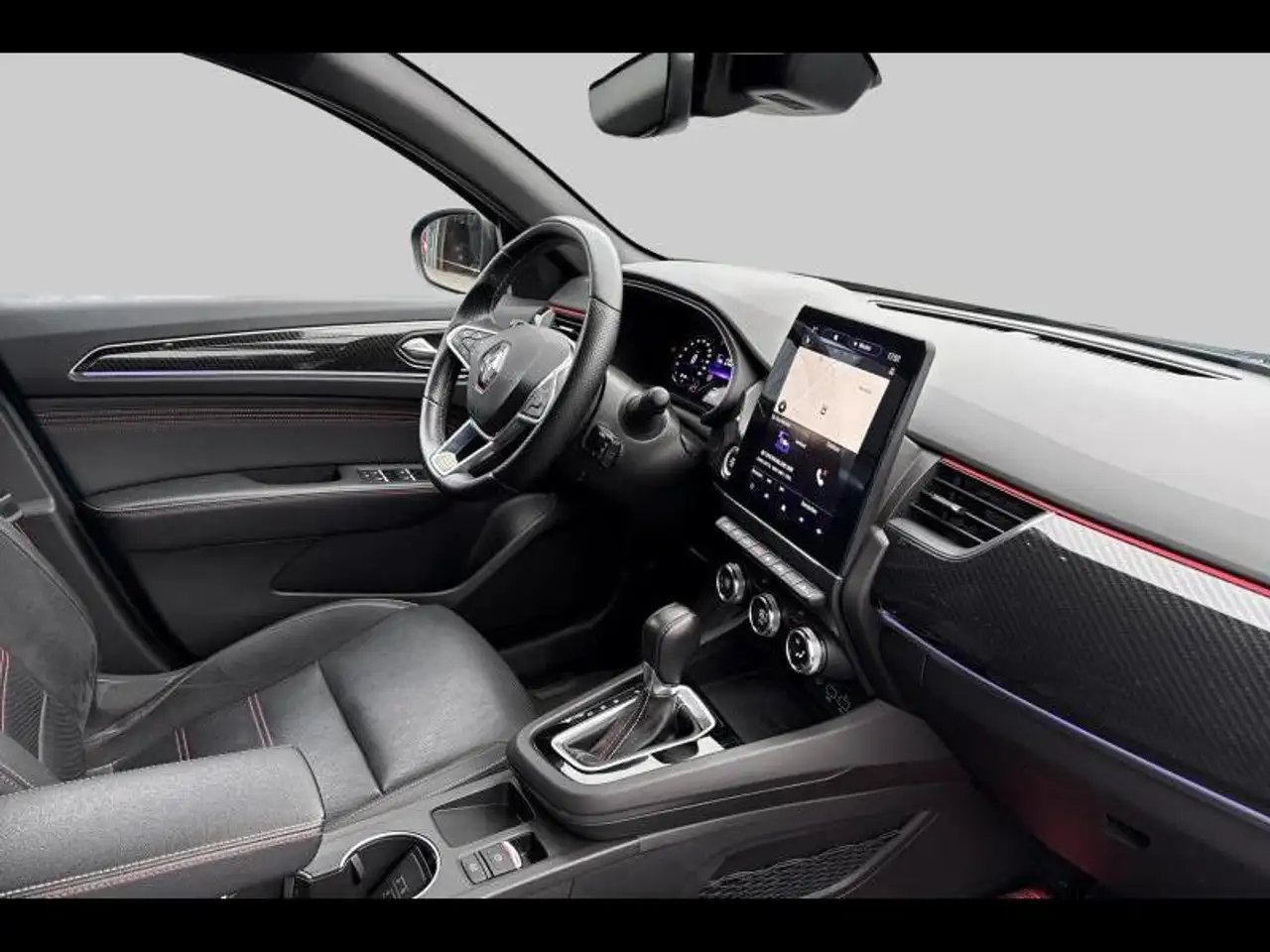 Renault Arkana Hybrid E-Tech R.S. Line full option 8