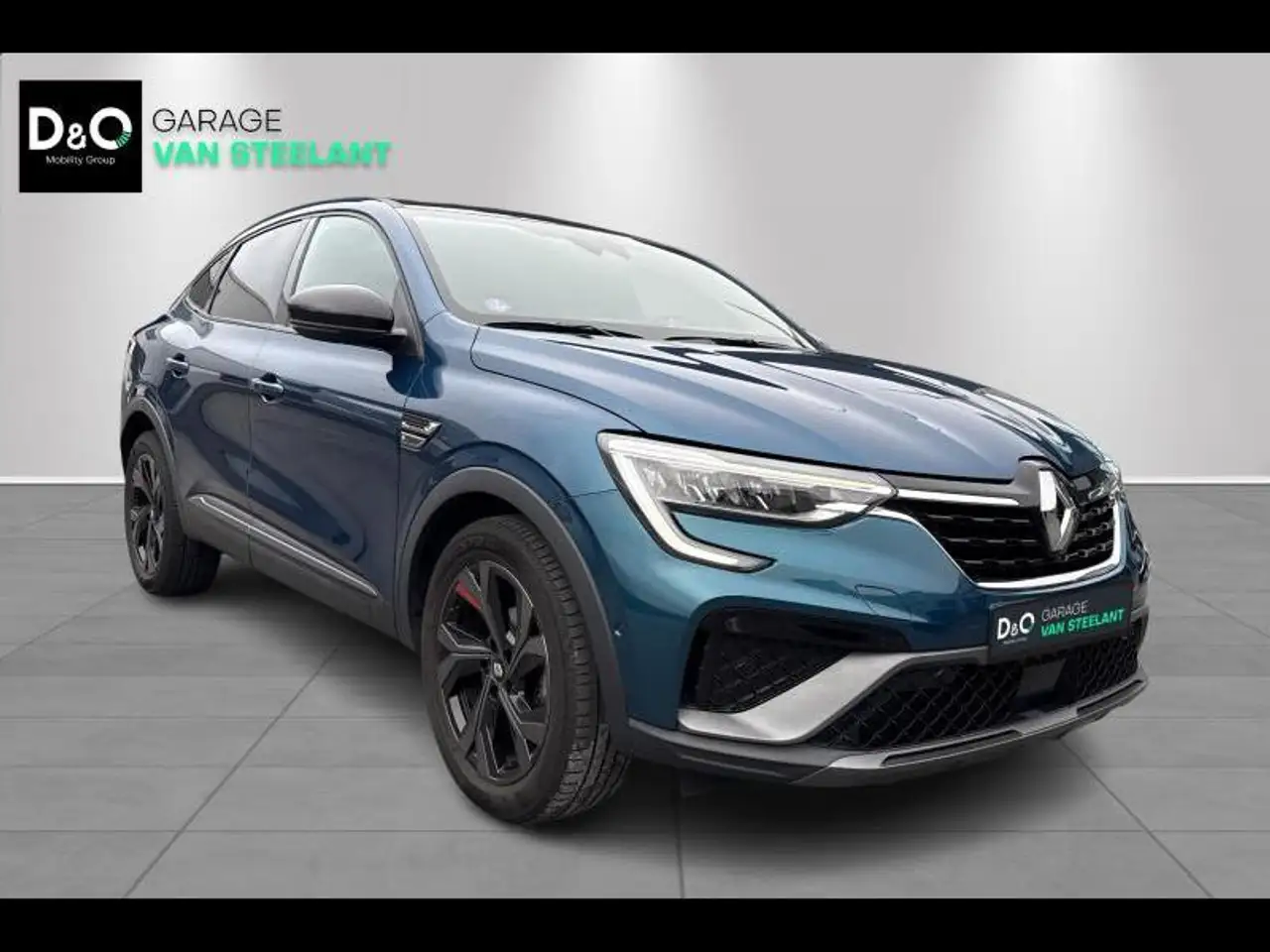 Renault Arkana Hybrid E-Tech R.S. Line full option 3