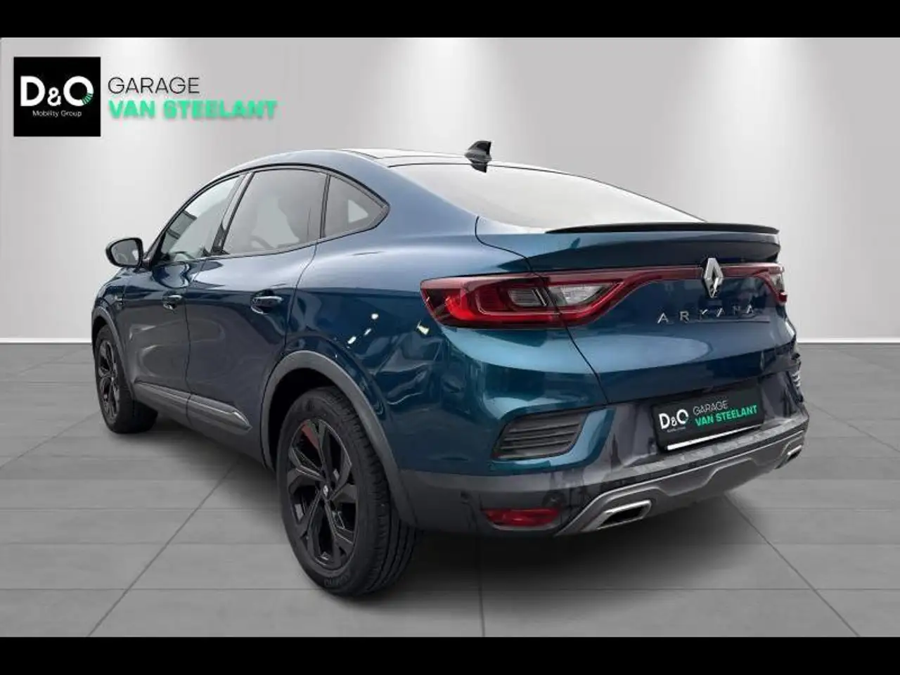 Renault Arkana Hybrid E-Tech R.S. Line full option 2
