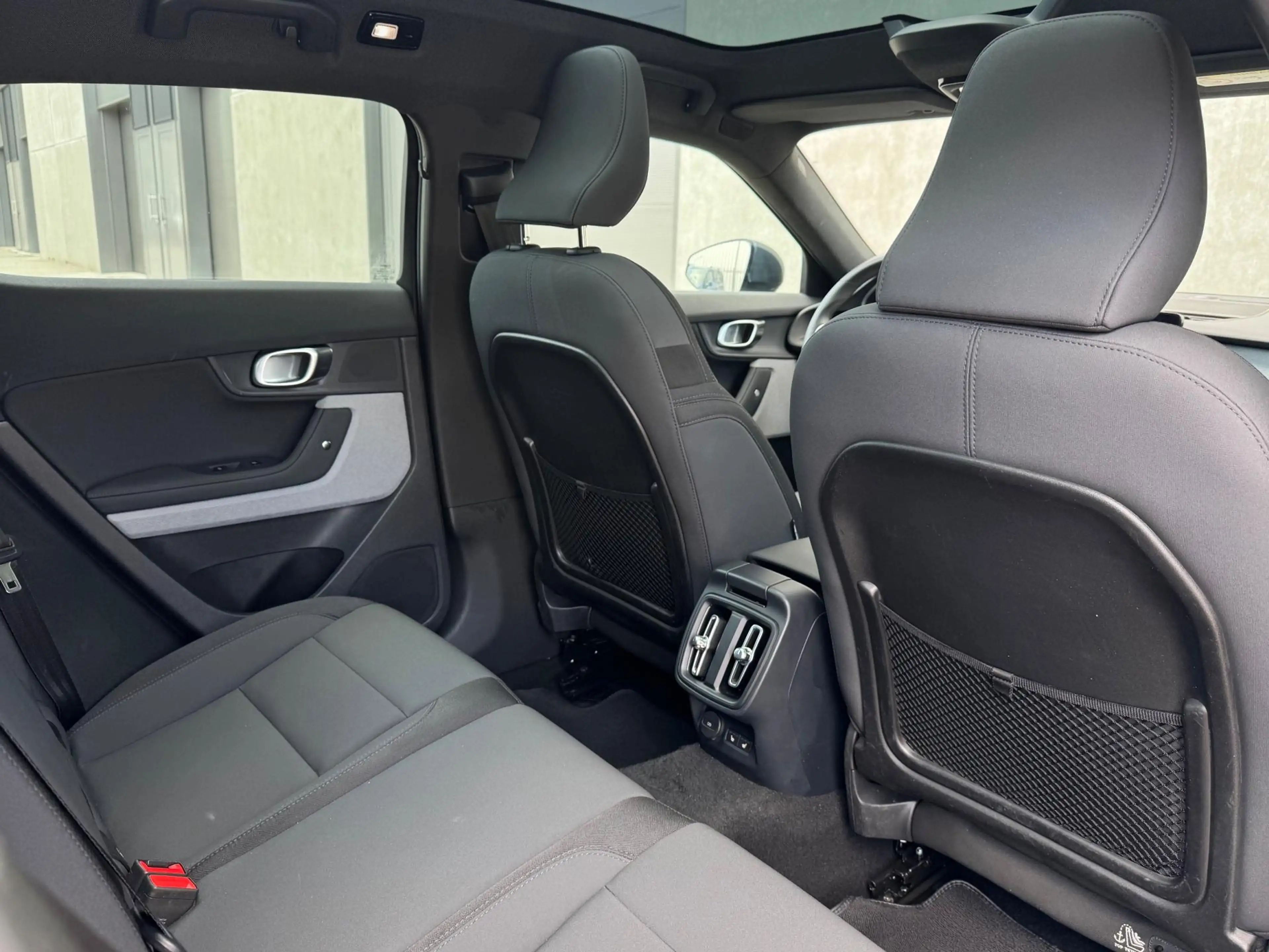 Polestar 2 Long Range Dual Motor 78kWh AWD LAUNCH EDITION — photo 21
